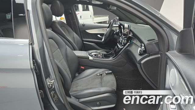 Mercedes-Benz GLC-Class GLC300 4MATIC AMG Line Coupe