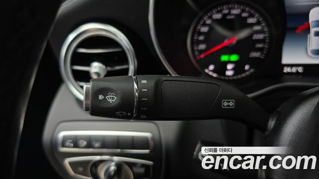 Mercedes-Benz GLC-Class GLC300 4MATIC AMG Line Coupe
