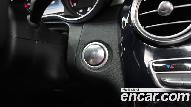 Mercedes-Benz GLC-Class GLC300 4MATIC AMG Line Coupe