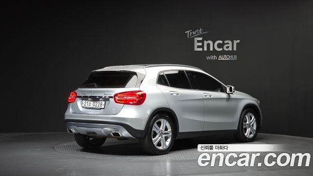 Mercedes-Benz GLA-Class GLA200 d 4MATIC