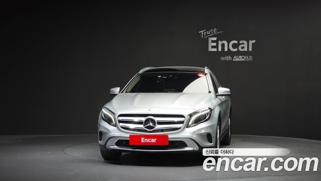 Mercedes-Benz GLA-Class GLA200 d 4MATIC