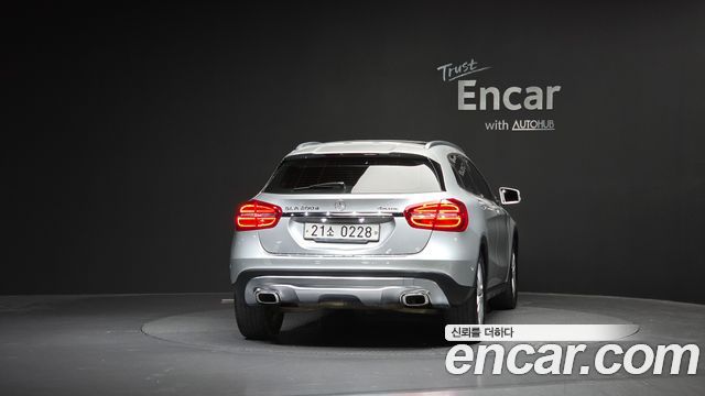 Mercedes-Benz GLA-Class GLA200 d 4MATIC