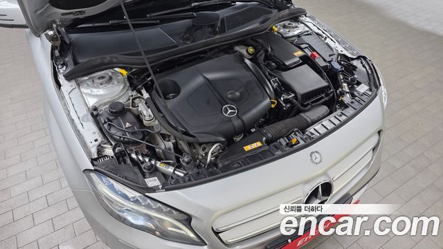 Mercedes-Benz GLA-Class GLA200 d 4MATIC
