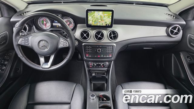 Mercedes-Benz GLA-Class GLA200 d 4MATIC