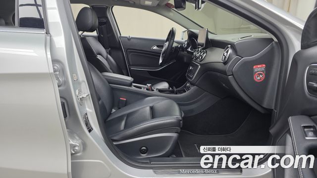 Mercedes-Benz GLA-Class GLA200 d 4MATIC