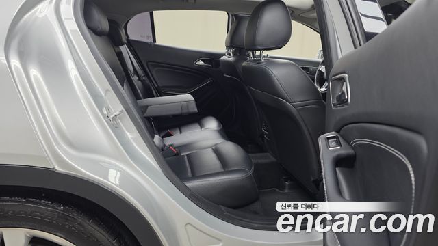 Mercedes-Benz GLA-Class GLA200 d 4MATIC