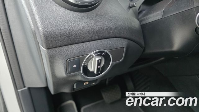 Mercedes-Benz GLA-Class GLA200 d 4MATIC