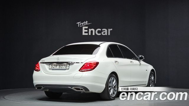 Mercedes-Benz C-Class C350e
