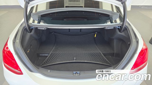 Mercedes-Benz C-Class C350e