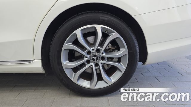 Mercedes-Benz C-Class C350e