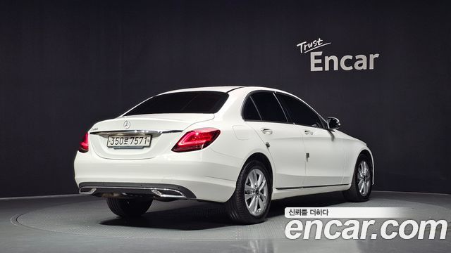Mercedes-Benz C-Class C200 Avantgarde