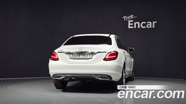 Mercedes-Benz C-Class C200 Avantgarde