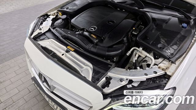 Mercedes-Benz C-Class C200 Avantgarde