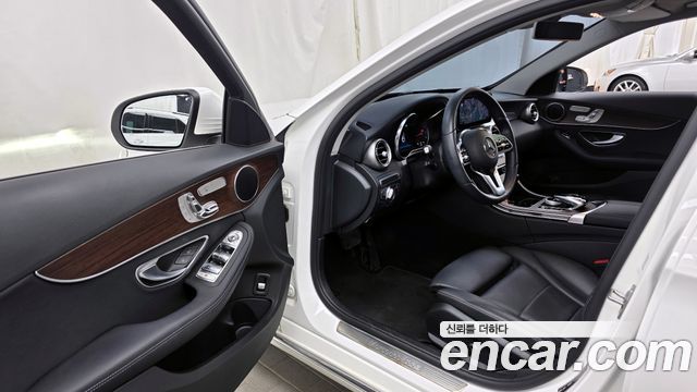 Mercedes-Benz C-Class C200 Avantgarde