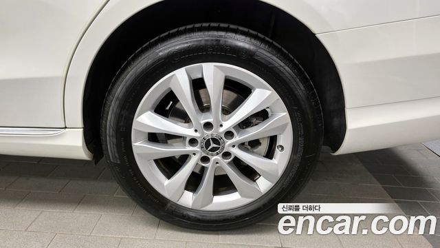 Mercedes-Benz C-Class C200 Avantgarde