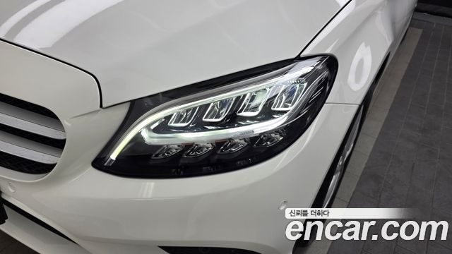 Mercedes-Benz C-Class C200 Avantgarde