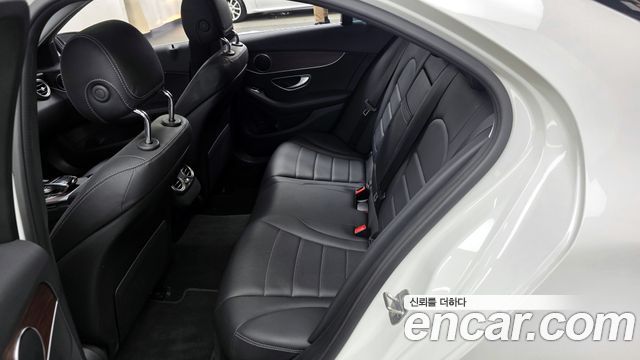 Mercedes-Benz C-Class C200 Avantgarde