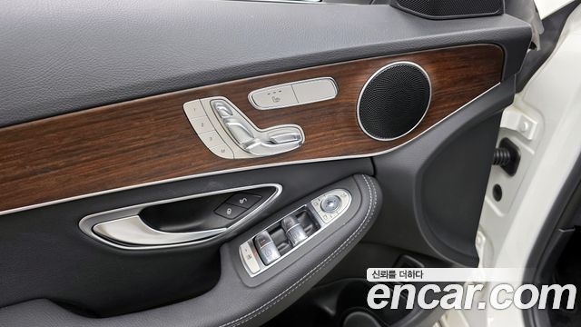 Mercedes-Benz C-Class C200 Avantgarde