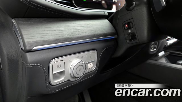 Mercedes-Benz GLE-Class GLE450 4MATIC AMG Line