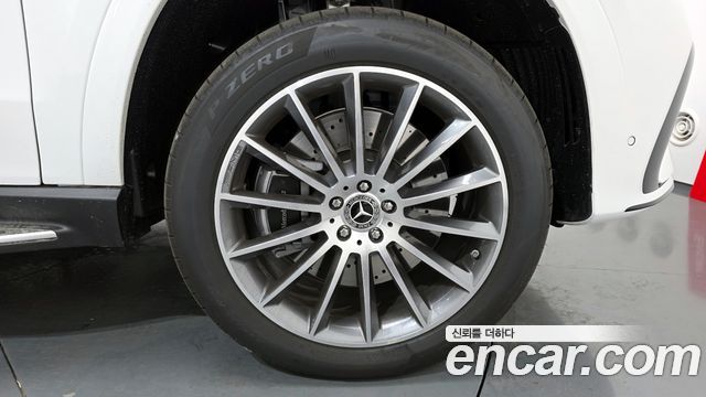 Mercedes-Benz GLE-Class GLE450 4MATIC AMG Line