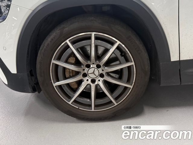 Mercedes-Benz GLB-Class AMG GLB35 4MATIC