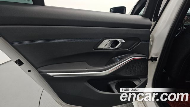 BMW 3-Series 320i M Sport