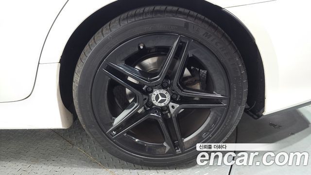 Mercedes-Benz CLS-Class CLS300d 4MATIC