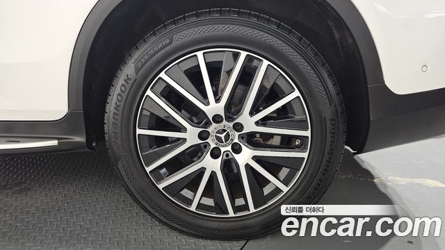 Mercedes-Benz GLC-Class GLC220 d 4MATIC