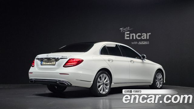 Mercedes-Benz E-Class E220d 4MATIC Exclusive