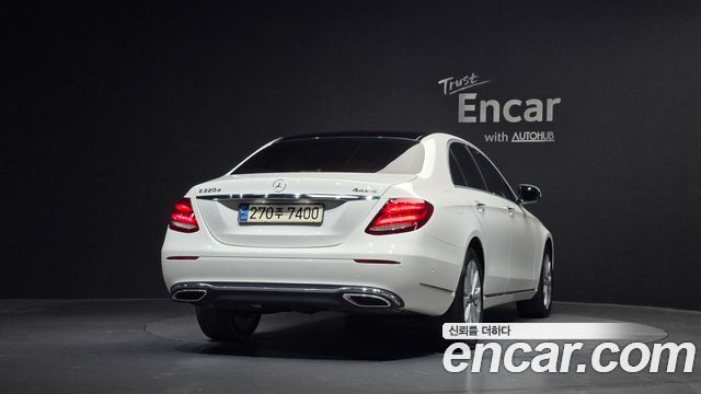 Mercedes-Benz E-Class E220d 4MATIC Exclusive