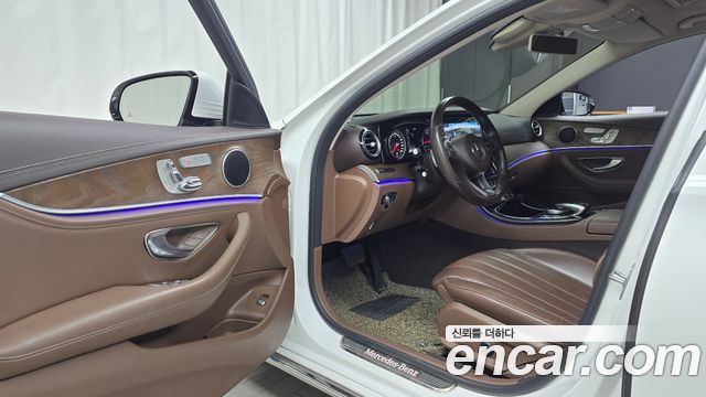 Mercedes-Benz E-Class E220d 4MATIC Exclusive