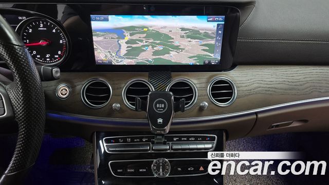 Mercedes-Benz E-Class E220d 4MATIC Exclusive