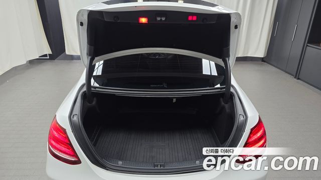 Mercedes-Benz E-Class E220d 4MATIC Exclusive