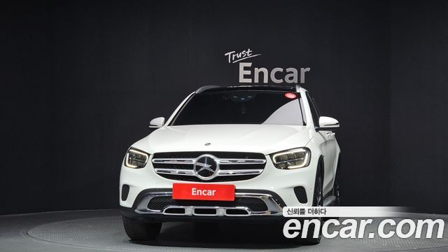 Mercedes-Benz GLC-Class GLC300e 4MATIC