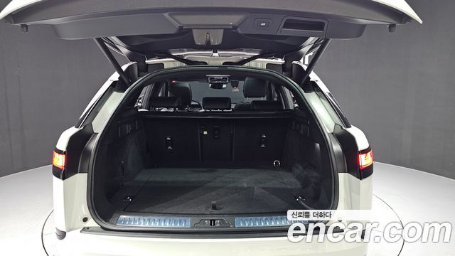 Land Rover Range Rover Velar 3.0 P400 R-Dynamic SE