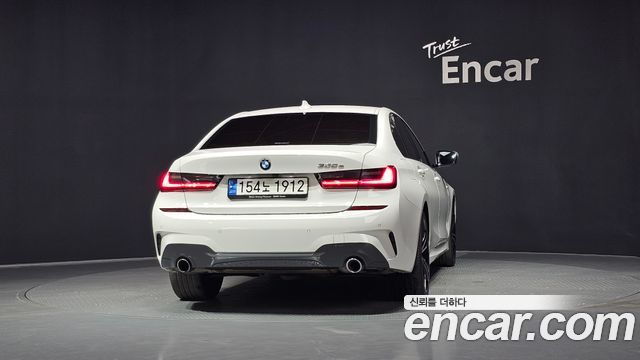 BMW 3-Series 330e M Sport