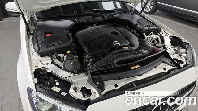 Mercedes-Benz E-Class E350 4MATIC AMG Line