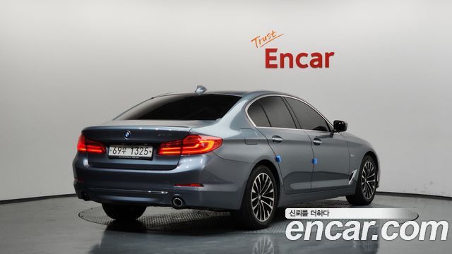 BMW 5-Series 530i Luxury Plus