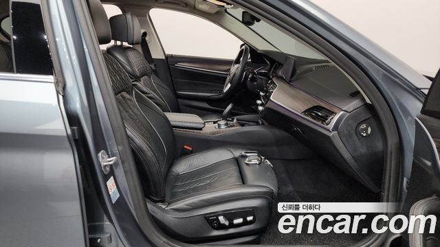 BMW 5-Series 530i Luxury Plus