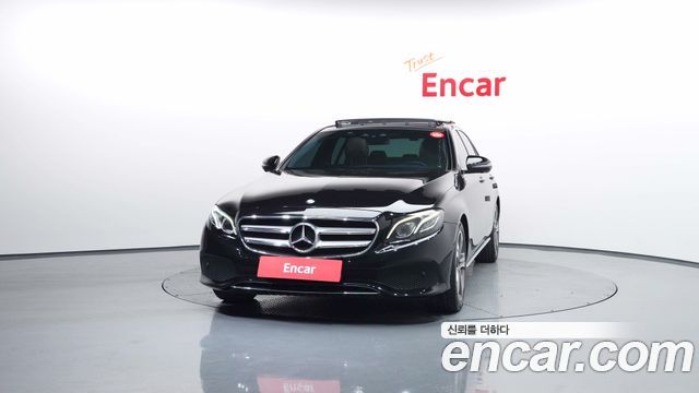 Mercedes-Benz E-Class E300 4MATIC Avnatgarde