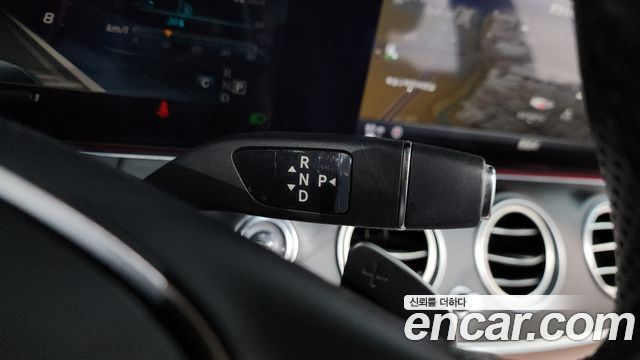 Mercedes-Benz E-Class E300 4MATIC Avnatgarde