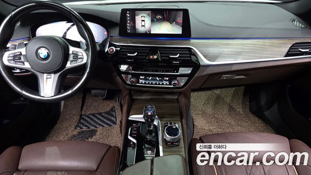 BMW 5-Series 530i xDrive M Sport Package Plus