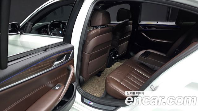 BMW 5-Series 530i xDrive M Sport Package Plus