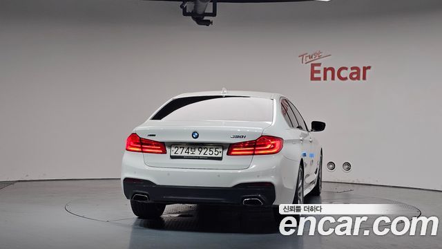 BMW 5-Series 530i xDrive M Sport Package