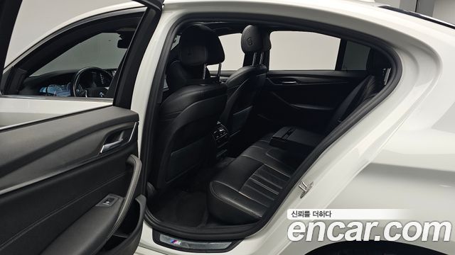 BMW 5-Series 530i xDrive M Sport Package