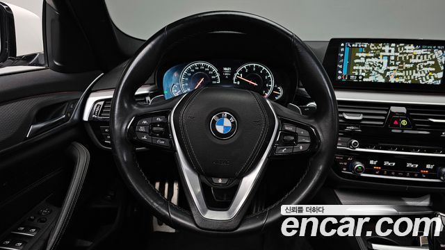 BMW 5-Series 530i xDrive M Sport Package