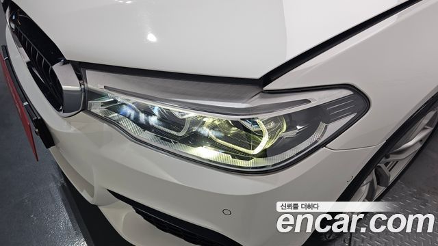 BMW 5-Series 530i xDrive M Sport Package