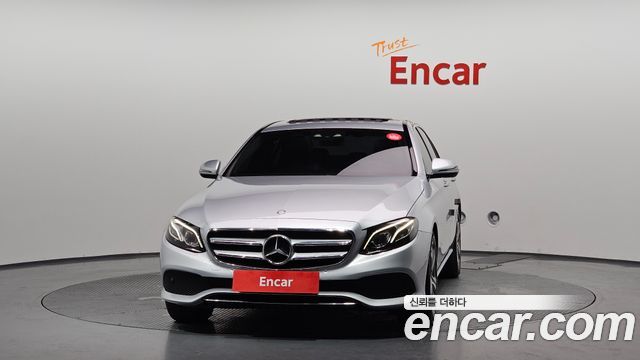 Mercedes-Benz E-Class E220d Avantgarde