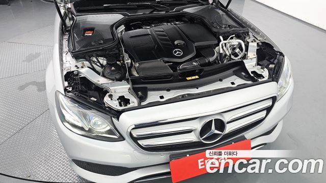 Mercedes-Benz E-Class E220d Avantgarde