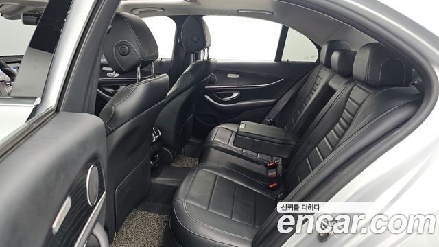 Mercedes-Benz E-Class E220d Avantgarde